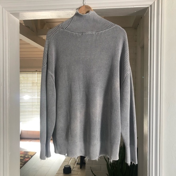 NWT YOUNG FABULOUS AND BROKE Distressed Cameron Oversized Turtleneck Sweater S/M - Picture 4 of 6
